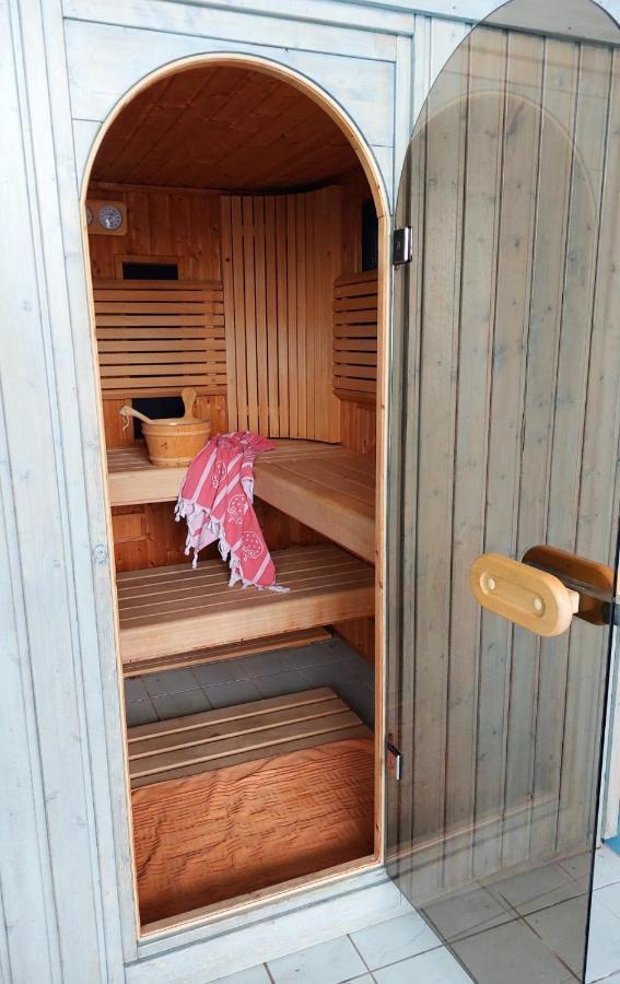 Luxe Gastenverblijf In Het Hart Van Friesland Akkrum Kültér fotó